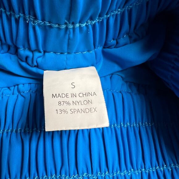 7 Piece Bundle Lot of Women’s Athletic Tops and Bottoms Great Brands Size Small - Picture 9 of 15